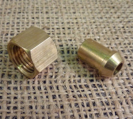 1/4" BSP Thread Nut and Solder Type Nipple